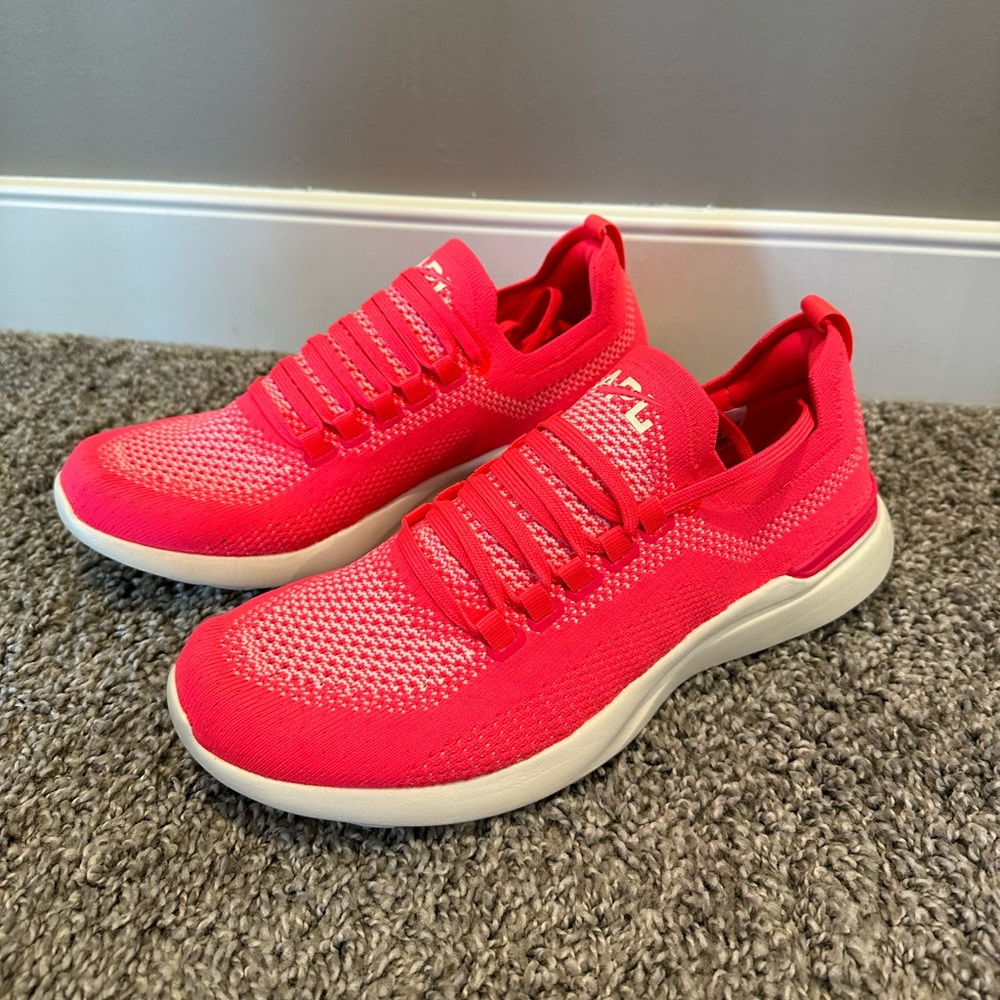 APL TECHLOOM BREEZE